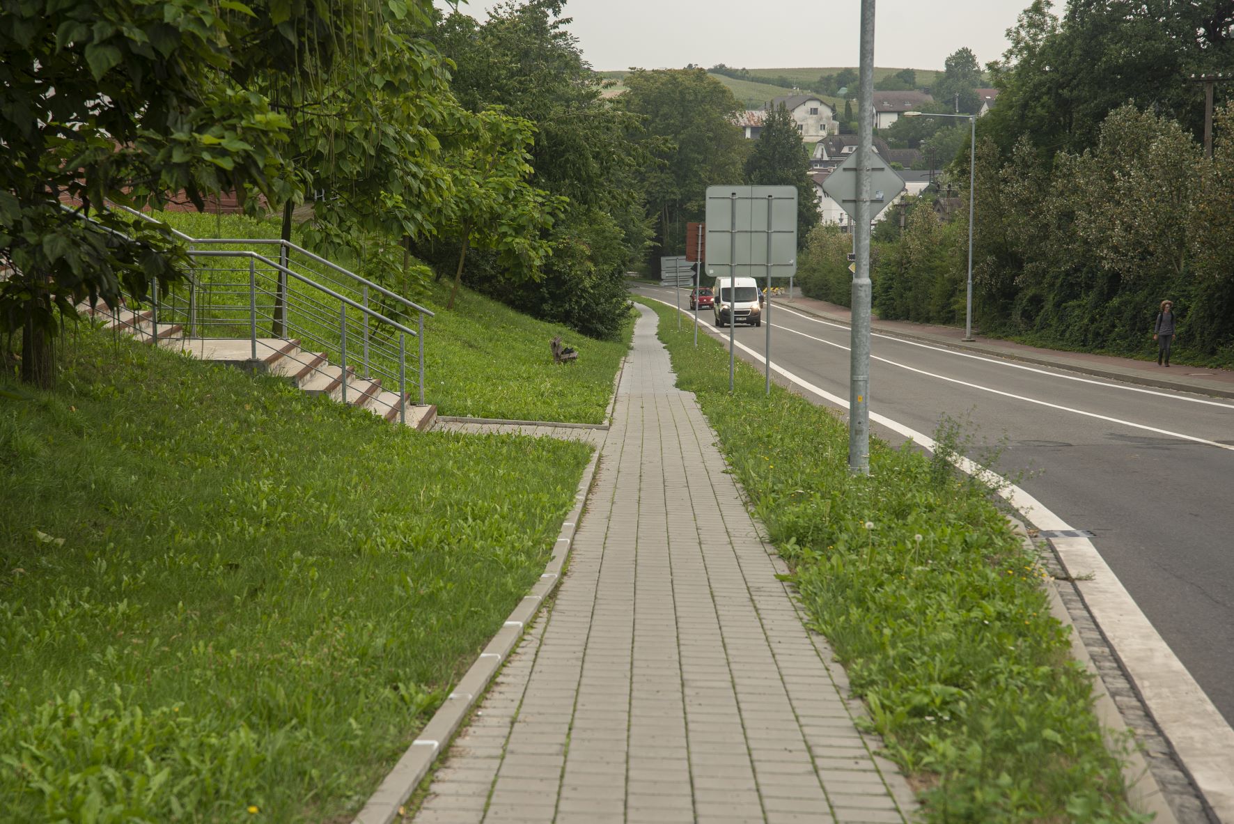 Chodník od Hrušky slouží!